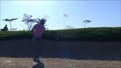 James Hahn one-hops it in from the bunker at Mexico Open