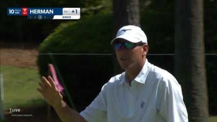 Jim Herman reads 20-foot breaking birdie putt perfectly at RBC Heritage