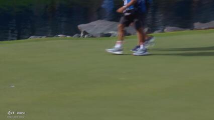 Rafael Campos sinks 33-foot birdie putt on No. 17 at The American Express