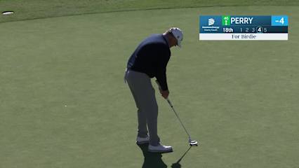 Kenny Perry holes putt for birdie at Dominion