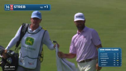 Robert Streb sinks 3-foot putt for birdie on No. 14 at John Deere