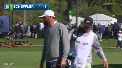 Scottie Scheffler sinks 5-foot birdie putt on No. 10 at The Genesis