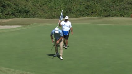 Zachary Bauchou sinks 12-foot putt for birdie on No. 3 at Baycurrent