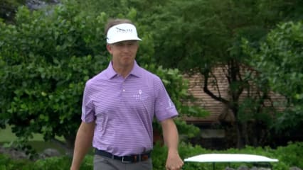 David Toms drains birdie putt at Mitsubishi