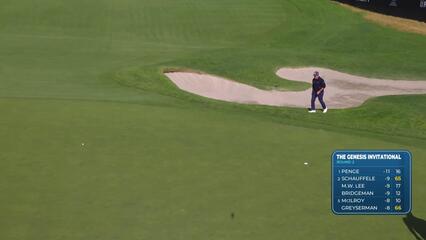 Matti Schmid sinks a 45-foot birdie putt on No. 14 at The Genesis