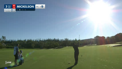 Phil Mickelson sticks approach to set up birdie at Sentry