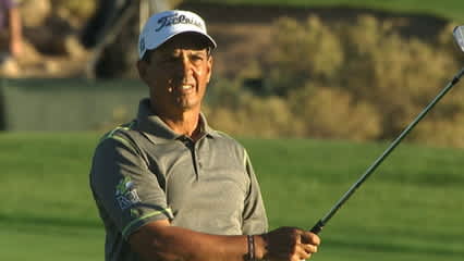Tom Pernice Jr.'s approach sets up birdie at Charles Schwab Cup