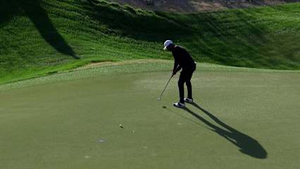 Timothy O'Neal makes birdie on No. 18 at Cologuard