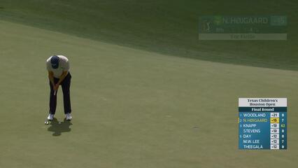 Nicolai Højgaard sinks 10-foot birdie putt on No. 8 at Texas Children's