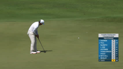 Alejandro Tosti rolls in long birdie putt at Corales Puntacana