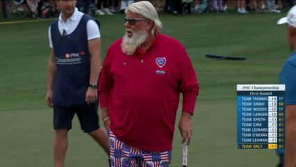 John Daly rolls in birdie putt at PNC Championship