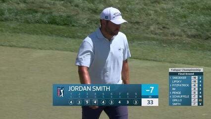 Jordan L Smith sinks 13-foot birdie putt on No. 9 at Valspar