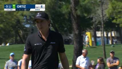 Carlos Ortiz makes short birdie putt at Valspar