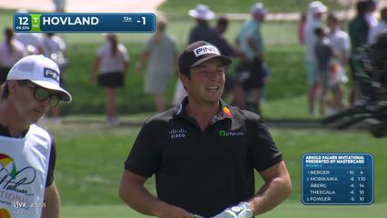 Viktor Hovland sinks 10-foot birdie putt on No. 12 at Arnold Palmer