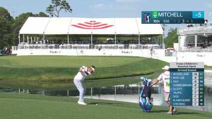 Keith Mitchell sinks 10-foot birdie putt on No. 16 at Texas Children's