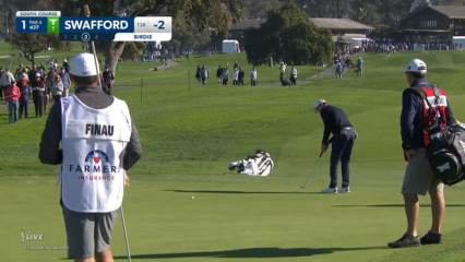 Hudson Swafford holes 15-footer for birdie at Farmers