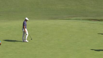 Collin Morikawa sinks birdie putt at Baycurrent