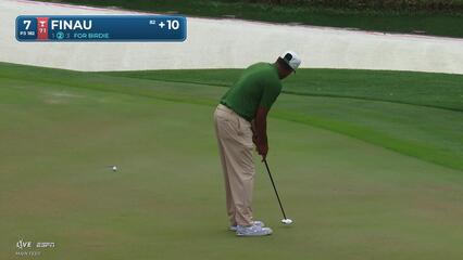 Tony Finau sinks 18-foot birdie putt on No. 7 at RBC Heritage