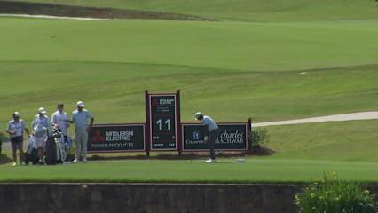 Timothy O'Neal makes birdie on No. 11 at Mitsubishi