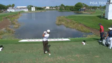 Hunter Mahan avoids the water and birdies par-3 No. 15 in Round 2 at The Honda Classic