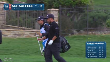 Xander Schauffele hits 219-yard approach to 34 feet, sets up birdie on No. 14 at AT&T Pebble Beach