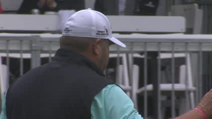Jason Gore buries a 30-footer at Safeway
