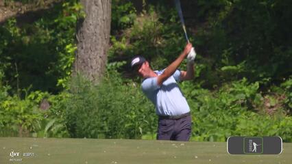 Harris English drains 42-foot birdie putt on No. 15 at the Memorial