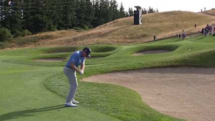 Justin Leonard makes birdie on No. 16 at Boeing Classic