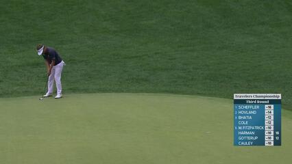 Keith Mitchell sinks 25-foot birdie putt on No. 11 at Travelers