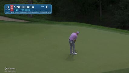 Brandt Snedeker sinks 14-foot putt for birdie on No. 8 at Charles Schwab