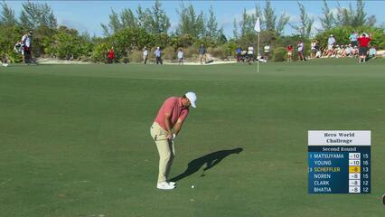Scottie Scheffler sinks 3-foot birdie putt on No. 14 at Hero World Challenge