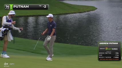 Andrew Putnam sinks 2-foot putt for birdie on No. 14 at Truist Championship