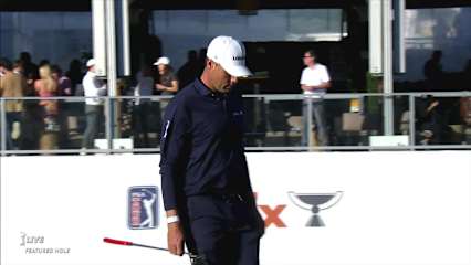Nick Watney makes birdie on No. 17 at WM Phoenix Open