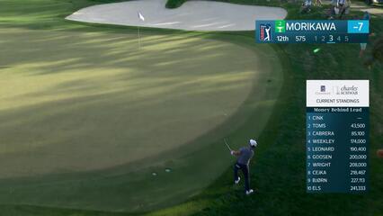 Collin Morikawa sinks 10-foot birdie putt on No. 12 at Arnold Palmer
