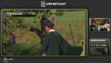 Harris English chips in from 2 feet for birdie on No. 10 at The Genesis