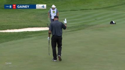 Tommy Gainey buries a 24-foot birdie putt at John Deere