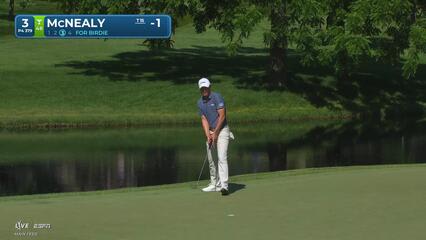 Maverick McNealy sinks 11-foot birdie putt on No. 3 at the Memorial