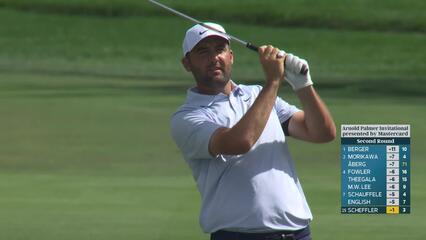 Scottie Scheffler sinks 5-foot birdie putt on No. 4 at Arnold Palmer