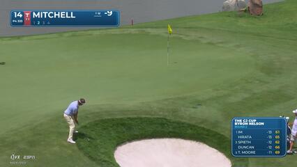 Keith Mitchell drains 6-foot putt for birdie on No. 14 at THE CJ CUP