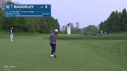 Aaron Baddeley sinks a 41-foot birdie putt on No. 10 at RBC Canadian