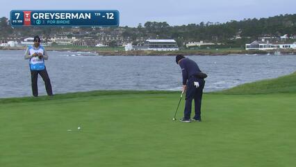 Max Greyserman sinks 10-foot birdie putt on No. 7 at AT&T Pebble Beach
