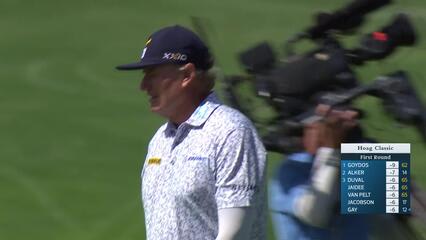 Ernie Els makes birdie on No. 15 at Hoag Classic