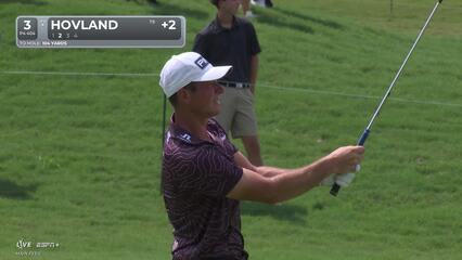 Viktor Hovland flights it close for birdie at TOUR Championship