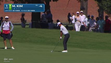 Michael Kim sinks 17-foot eagle putt on No. 1 at Charles Schwab