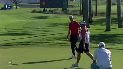 Matthias Schwab holes birdie putt from the fringe at Honda