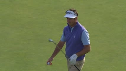 Gonzalo Fdez-Castano’s baby chip rolls in for birdie at Northern Trust
