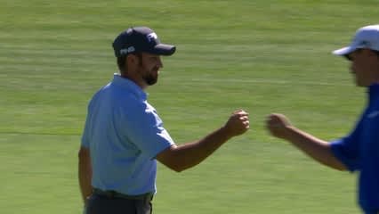 Michael Thompson chips in for birdie at Farmers
