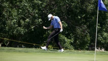 Myles Creighton chips in on final hole to shoot 59