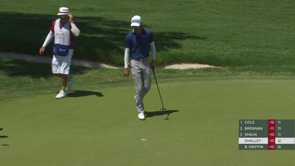 Alex Smalley holes 15-foot approach for birdie on No. 12 at Charles Schwab
