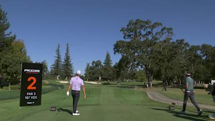 Kevin Streelman dials in tee shot and makes birdie at Procore